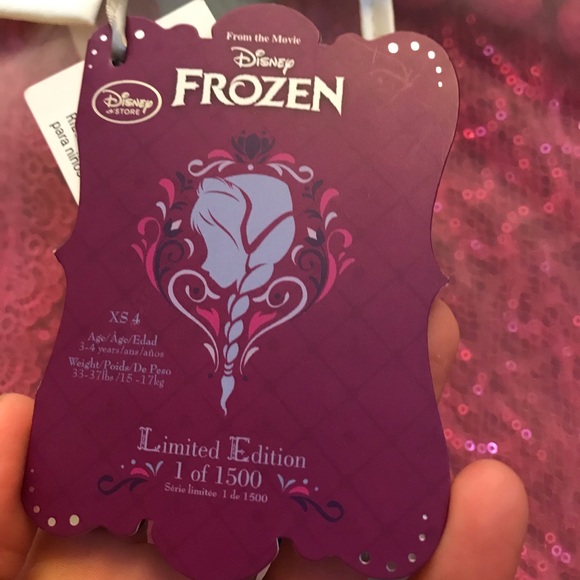 Disney Limited edition Anna dress full set - Picture 3 of 16